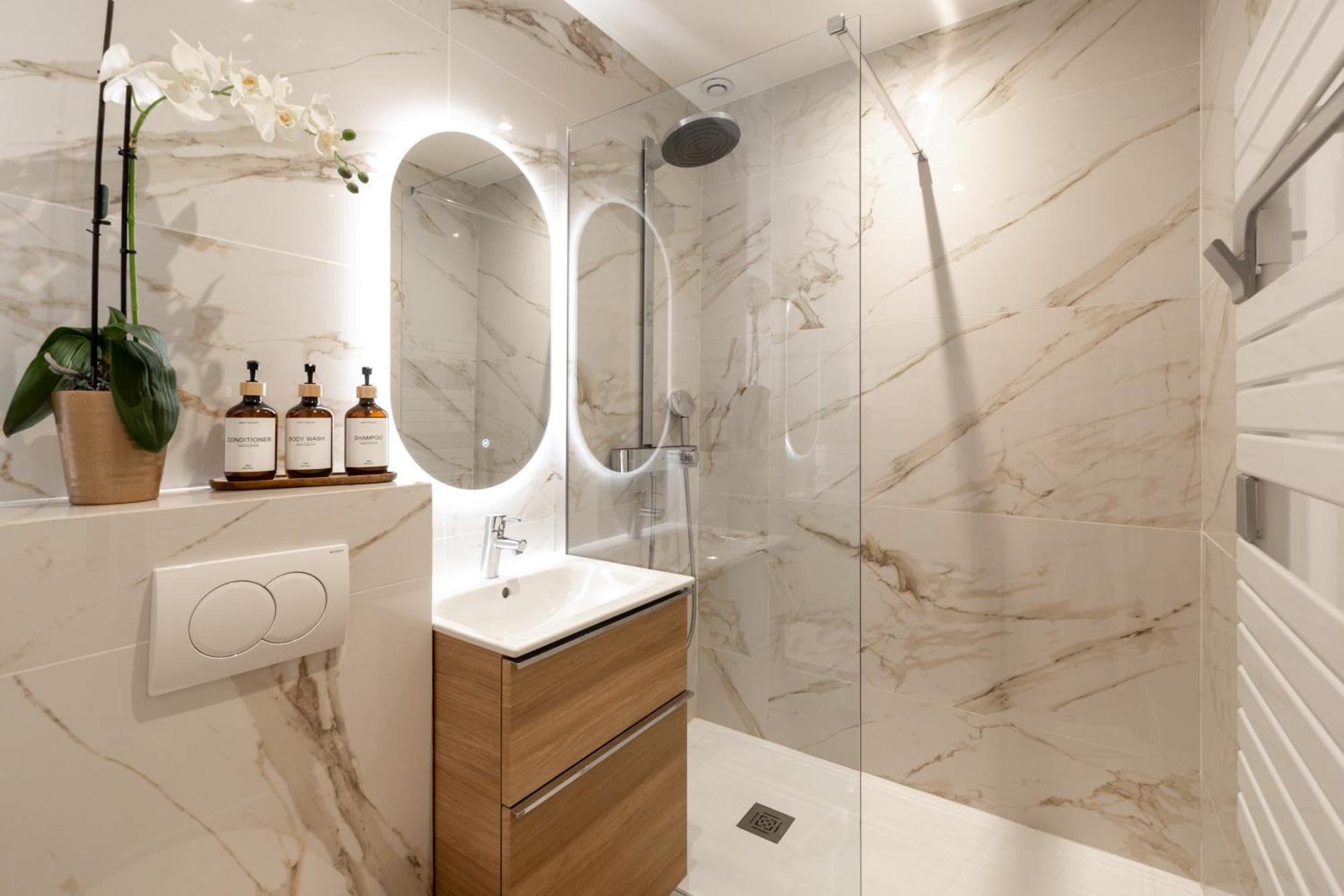Monaco Border Luxury Suite - Sea View - Pool Beausoleil Esterno foto