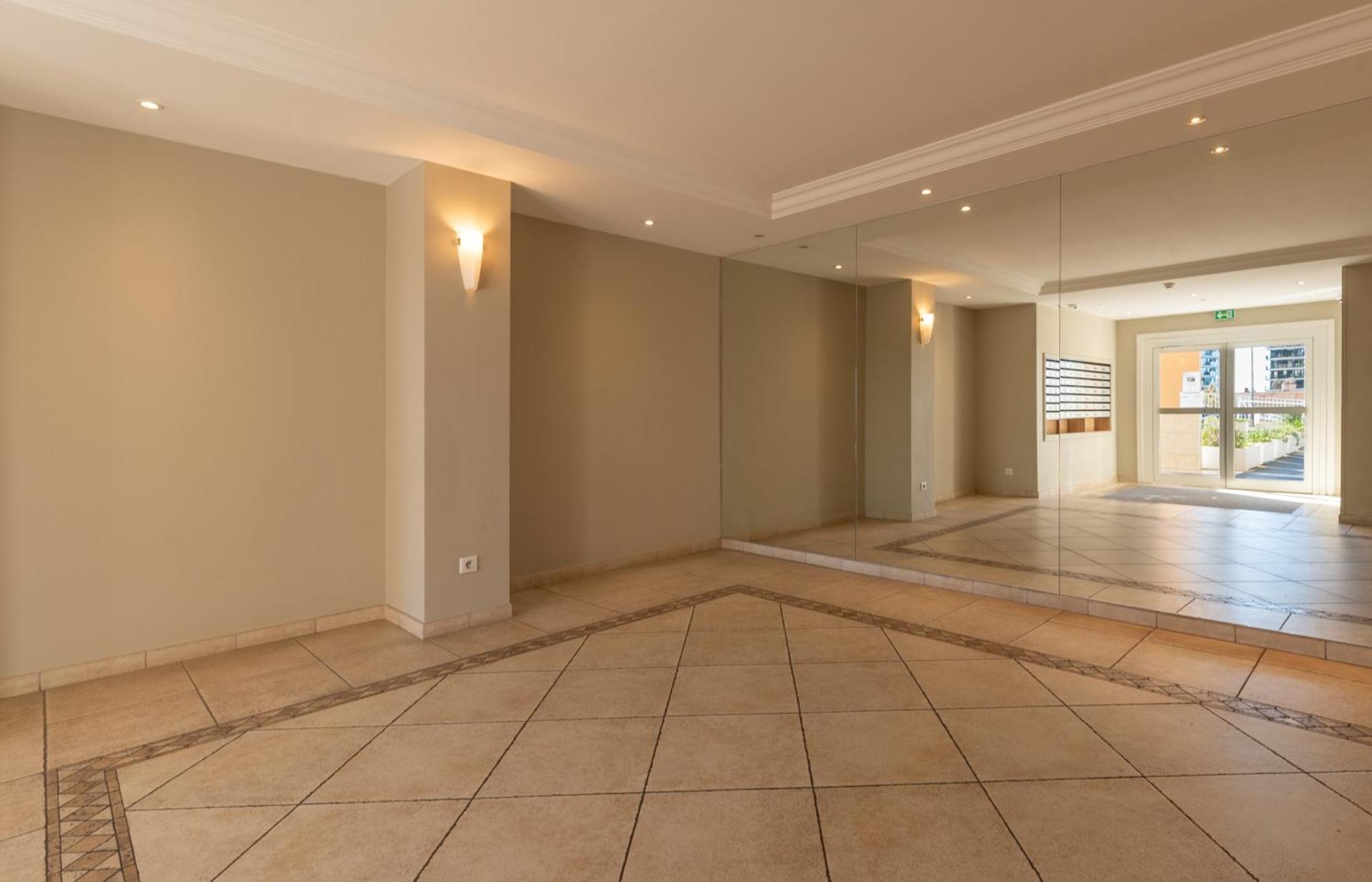 Monaco Border Luxury Suite - Sea View - Pool Beausoleil Esterno foto